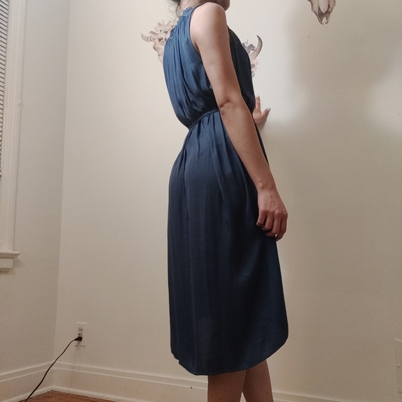Loft satin blue dress - Picture 5 of 10